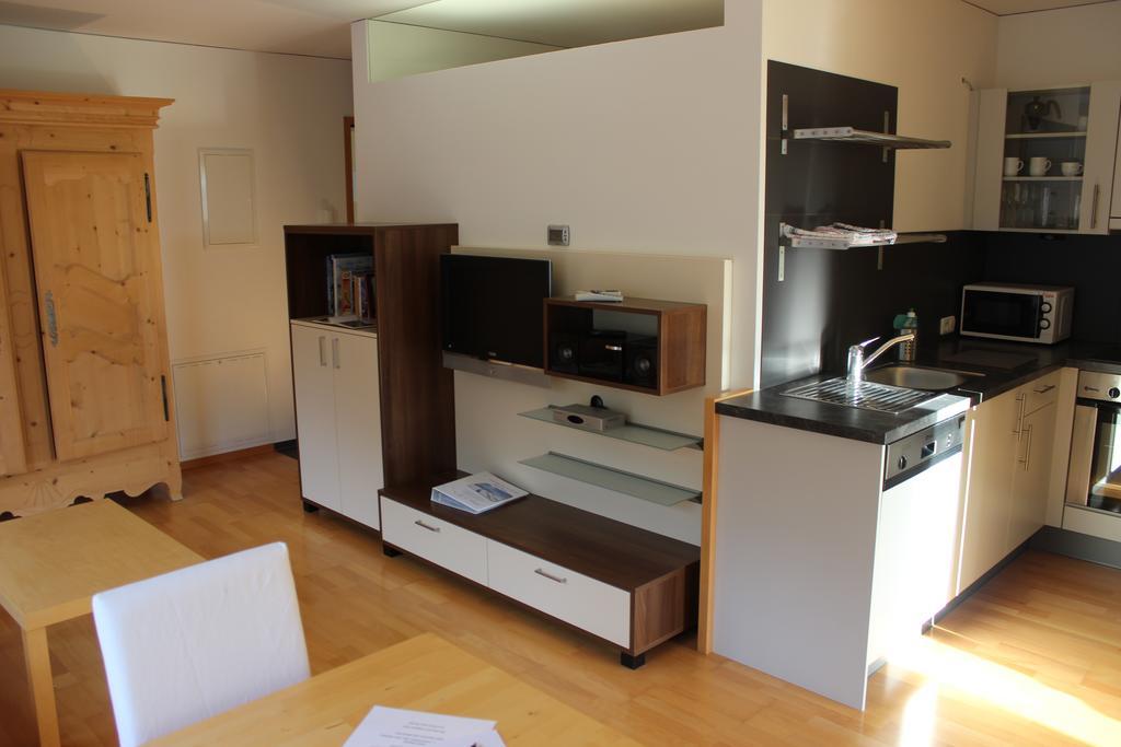Haus Arosa Apartamento Pettneu am Arlberg Exterior foto