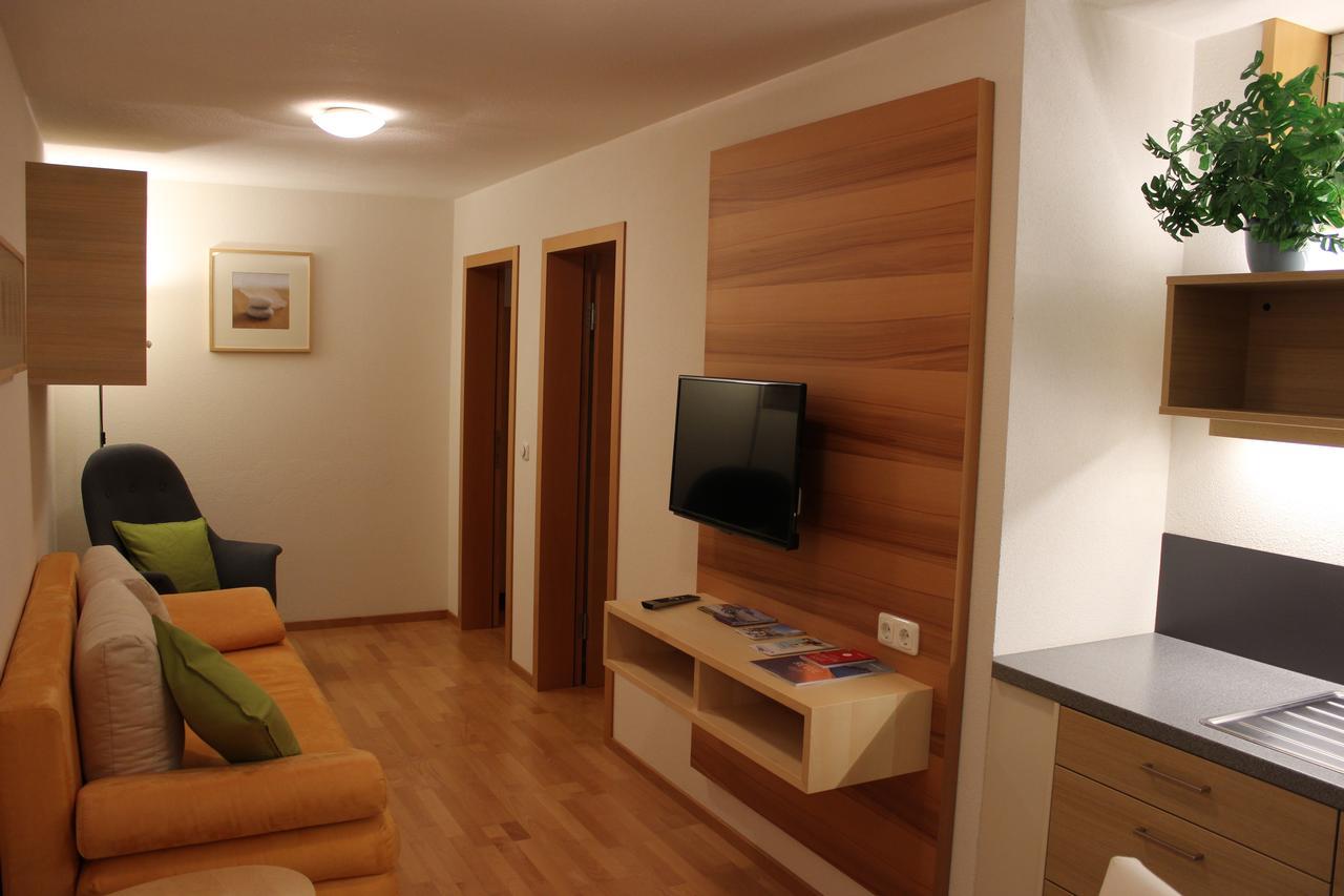 Haus Arosa Apartamento Pettneu am Arlberg Exterior foto