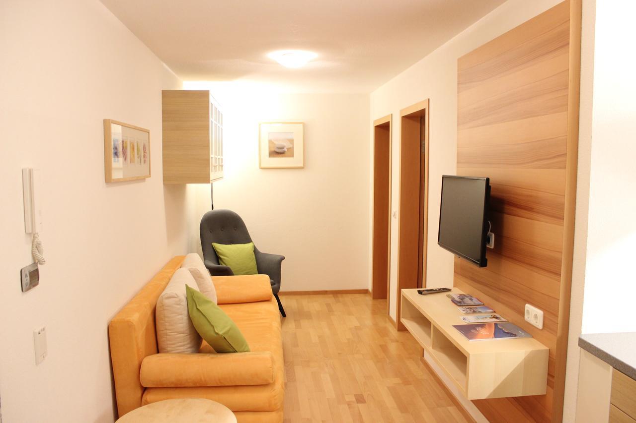 Haus Arosa Apartamento Pettneu am Arlberg Exterior foto