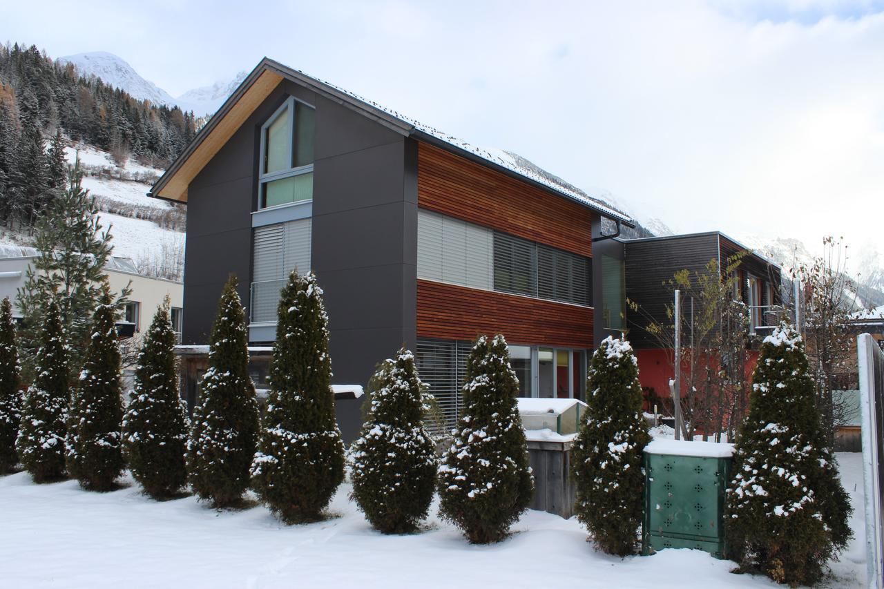 Haus Arosa Apartamento Pettneu am Arlberg Exterior foto